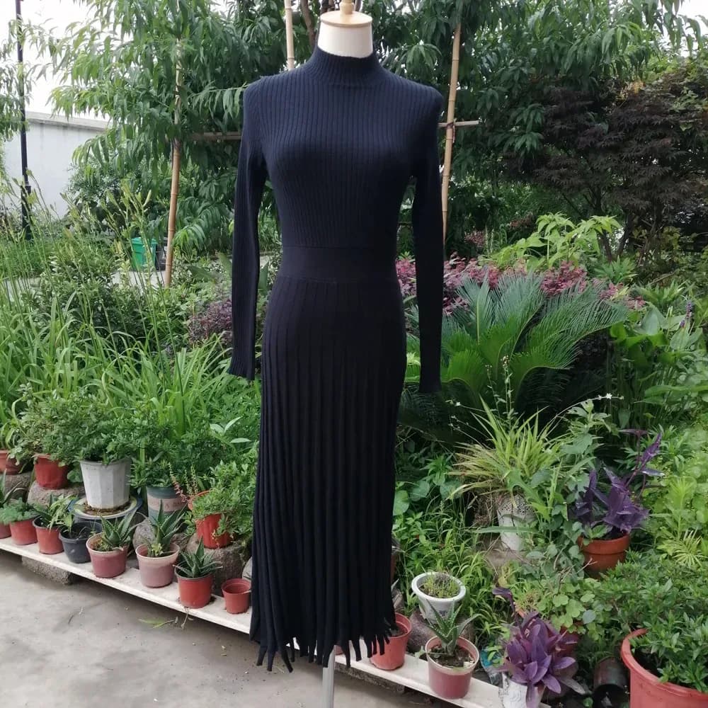 black pleated rib knit maxi sweater dress