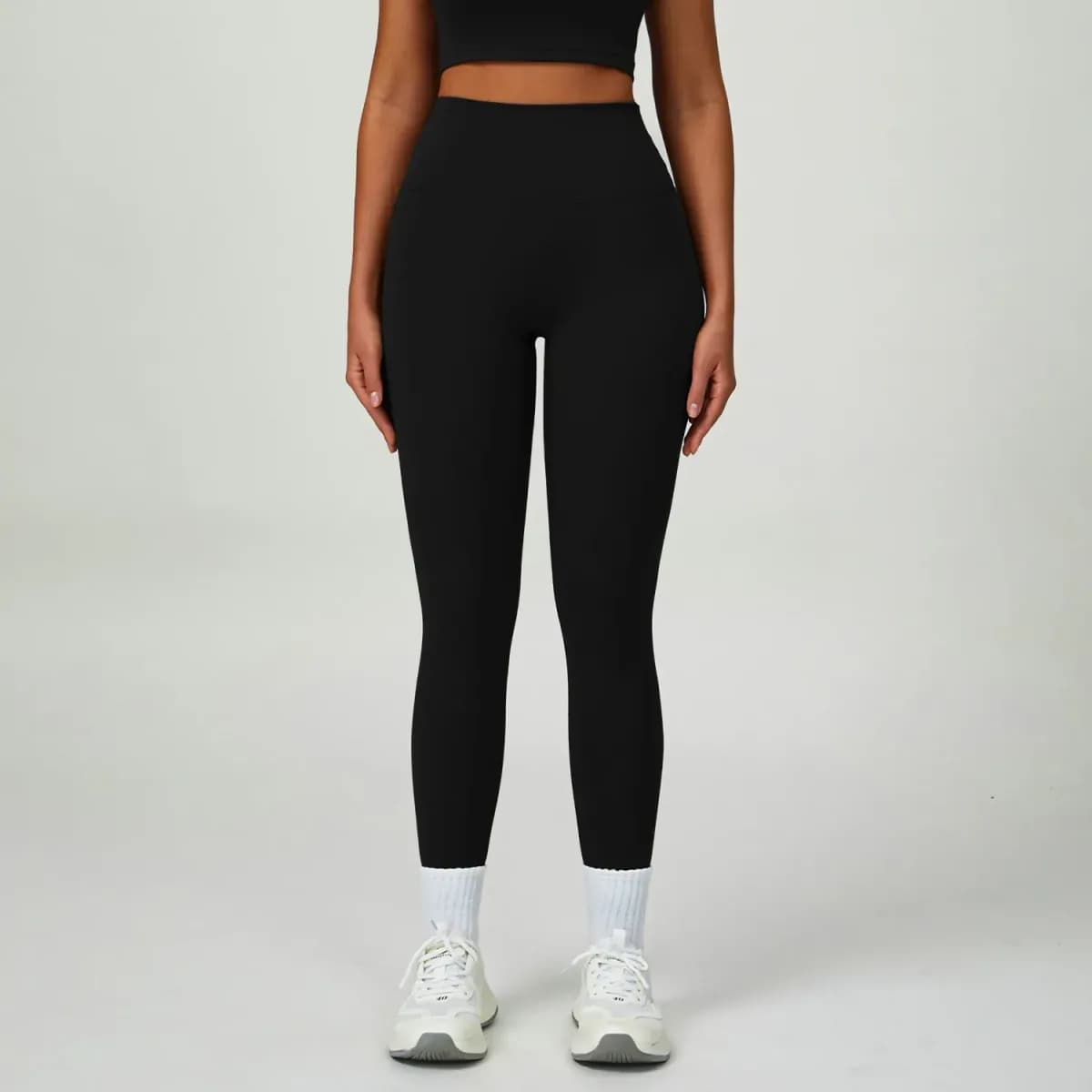 black high waist leggings from the 3 piece activewear set
