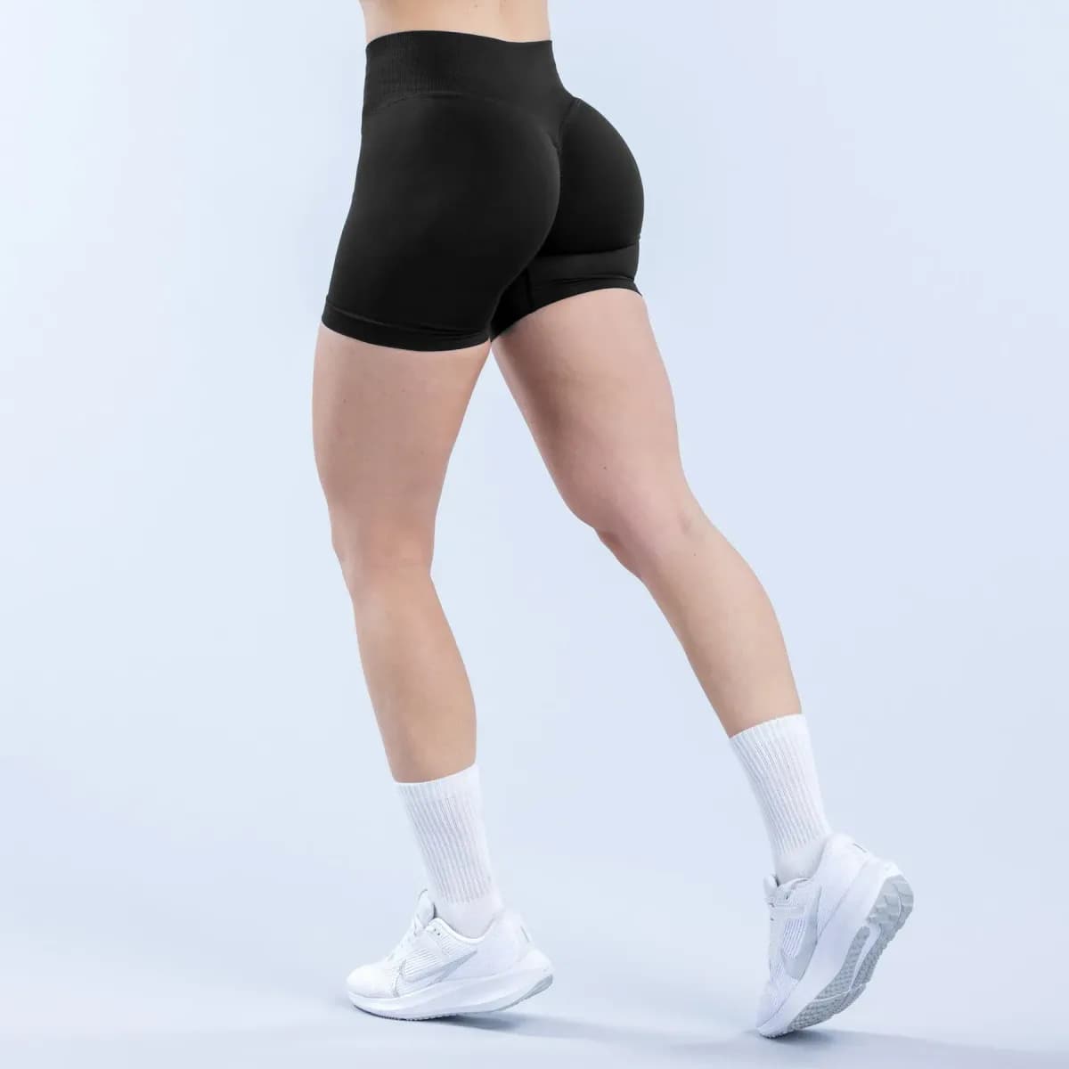 black high waist biker shorts from the seamless 4 piece activewear set